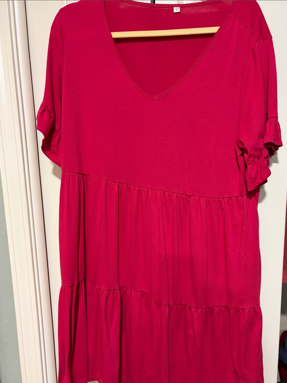 Relaxed V-Neck Tiered Tunic Top in Bright Pink